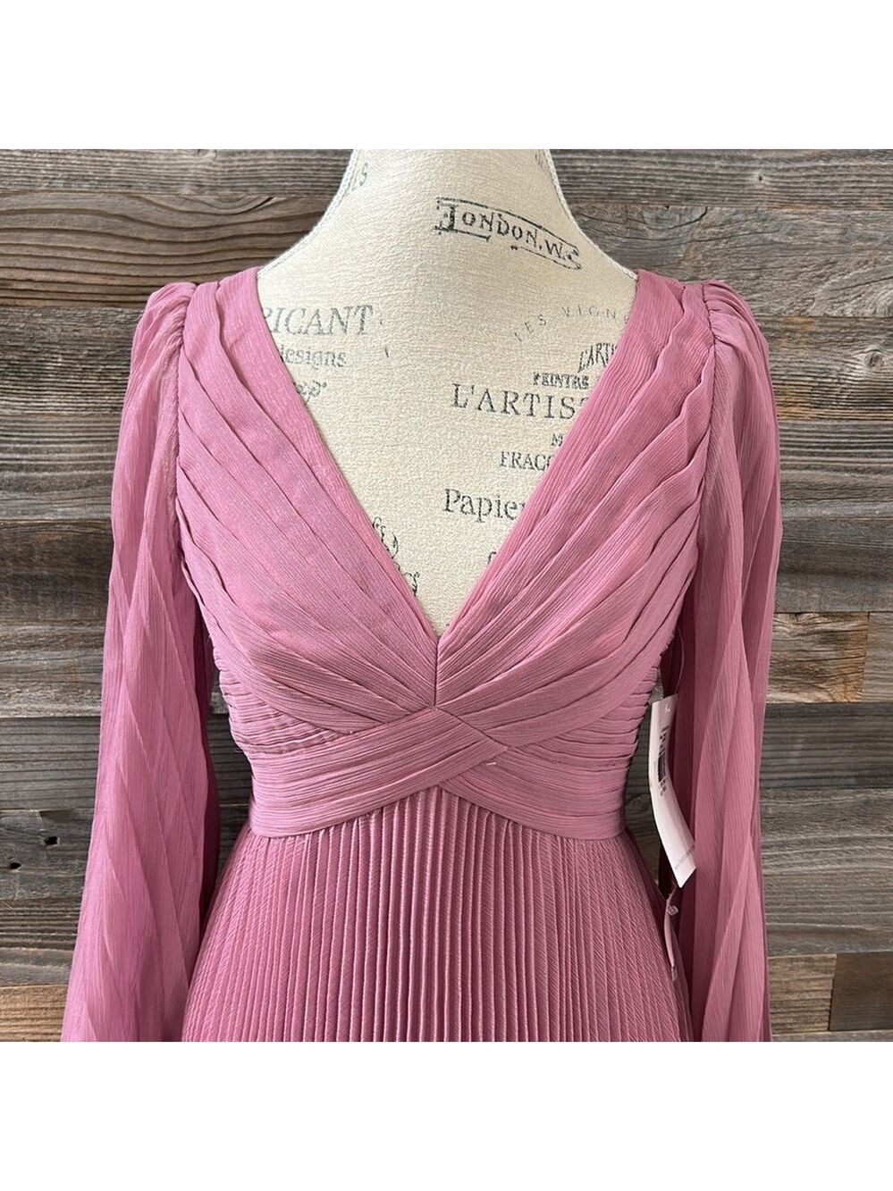 NWT Theia Sample Pleated Midi Dress Long Sleeve Size 4 - Picture 2 of 14
